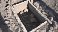 Çayönü Höyüğü'nde 5 bin yıllık sandık mezar bulundu