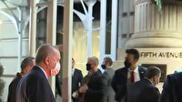 Cumhurbaşkanı Erdoğan'a New York'ta yoğun ilgi: Kaldığı otelin önüne gelen Türklerle selamlaştı