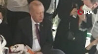 Cumhurbaşkanı Erdoğan Çengelköy’de bir kafede vatandaşlarla sohbet etti