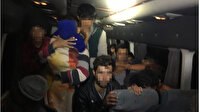 Durdurulan minibüsten 40 göçmen çıktı