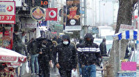 Kars'a mevsimin ilk karı yağdı