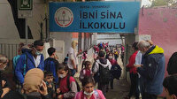 Yüz yüze eğitime devam edilmesi kararı velilerin ve esnafın yüzünü güldürdü: Çok mutluyuz