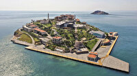 Demokrasi Adası’na hüzün dolu yolculuk