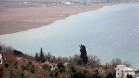 İstanbul'un arka bahçesindeki gölün rengi değişti