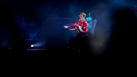Tüm iptal çağrılarına rağmen Suudi Arabistan'da konser verdi
