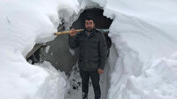 1,5 metre yağınca evler ve araçlar kara gömüldü: Köylüler kardan tüneller açtı