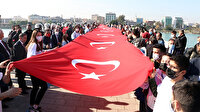 Adana’da 3 bin 628 metrelik bayrak açıldı
