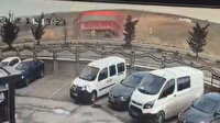 Arnavutköy'de sürücüsü kalp krizi geçiren kamyon yoldan çıkıp yan yattı