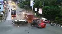 Endonezya'da feci kaza: Freni boşalan kamyon araçları biçti