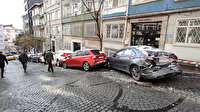 Buzda kayan itfaiye aracı yedi otomobile çarptı