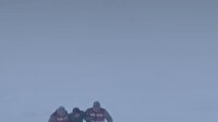 Elazığ'da donmak üzere olan vatandaşı jandarma ekipleri kurtardı