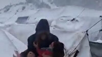 Suriye'de meydana gelen kar fırtınası sebebiyle çok sayıda ailenin çadırı hasar gördü