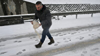 İstanbullular yollara tuz dökerek trafikte ilerlemeye çalıştı