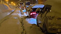 TEM’de yüzlerce araç kara gömüldü: Trafik Bolu Tüneli’nden Düzce’ye ulaştı