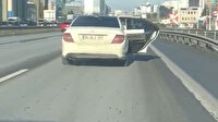 Maltepe'de kapısı açık şekilde yük taşıyan otomobil tehlike saçtı
