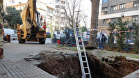 Kadıköy'de çökme anı: İş yeri sahibi çökme ile birlikte 5 metrelik çukura işte böyle düştü