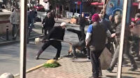 Beyoğlu'nda pitbull dehşeti kamerada: Sahibinin elinden kurtulup sokaktakilere saldırdı