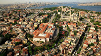 Fatih'te 6 katlı iş hanı satılıyor
