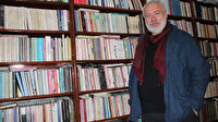 Evinde 4 tır dolusu kitap bulunan öğretim üyesi: Bu evde kitap okunmayan bir gün bile yok