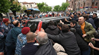 Ermenistan’da hükümet karşıtı protestolar devam ediyor: Paşinyan'ın "Vatana ihanet" suçundan yargılanılması isteniyor
