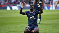 Gueye'den LGBT resti: O formayı giymem