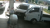 Muğla'da faciaya ramak kala: Kamyonet benzin istasyonuna daldı