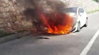 Kocaeli'de seyir halindeki otomobil alev alev yandı