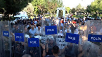 Diyarbakır'da TSK'yı hedef alan HDP'li vekillerin provokatif eylemine polis izin vermedi