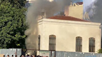Fatih'te tarihi camide yangın