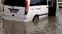 İstanbul Avcılar'da bazı yollar yağmur sonrası su altında kaldı