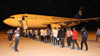 Türkiye’ye yasa dışı yollarla giriş yapan Afganistan uyruklu 400 göçmen Iğdır’dan uçak ile ülkelerine gönderildi