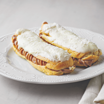 Beyaz Soslu Çikolatalı Büyük Ekler