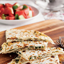 Yufka Ekmekten Börek