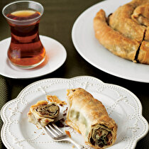 Kavurmalı Açma Börek