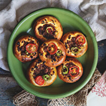 Kıymalı Pastane Pizzası