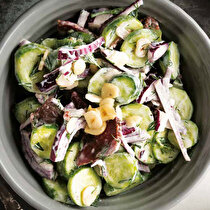 Pastırmalı Salata