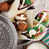 Tahin Soslu Falafel
