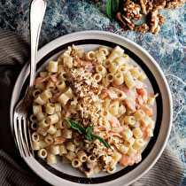 Kremalı ve Somonlu Makarna