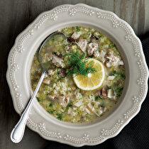 Pırasalı Yıldız Şehriyeli Balık Çorbası