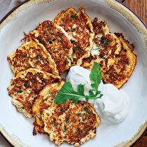 Taze Peynirden Maydanozlu Mücver