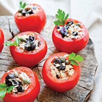  Ton Balığı Dolgulu Domates