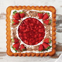 Çikolatalı Çilekli Pasta