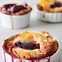 Erikli ve Kayısılı Clafoutis