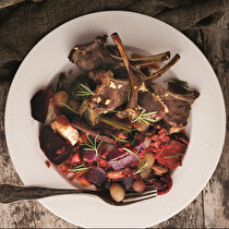 Fırın Poşetinde Pirzolalı Kök Sebzeler