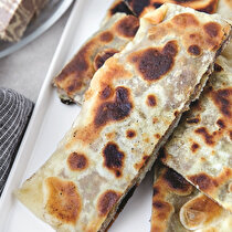 Tavada Helvalı Gözleme