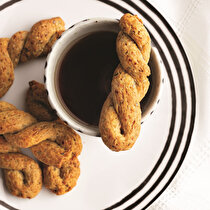 Parmesanlı Fındıklı Tuzlu Kurabiye