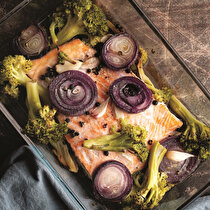 Fırında Somonlu Brokoli