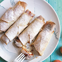 Kayısılı Lorlu Yufkadan Strudel