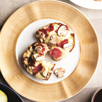 Ekmek Üstü Pastırma Mantar