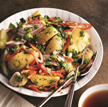 Taze Patates Salatası